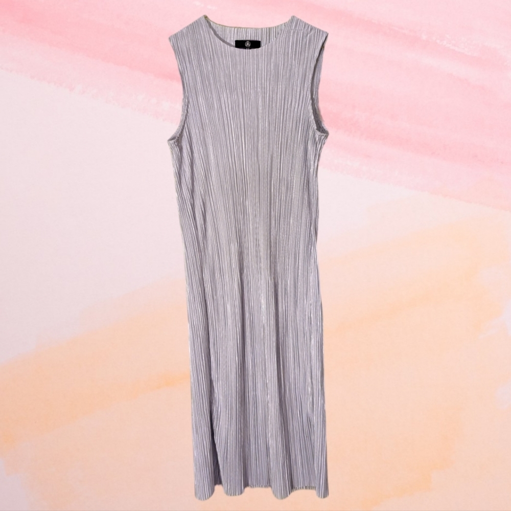 MISSGUIDED Plisse pleated sleeveless mini dress in silver grey